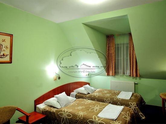 Hotel Zlote Deby Varsovie Extérieur photo